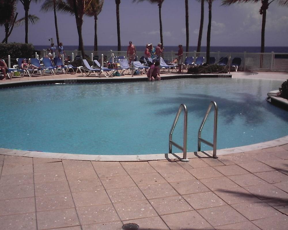 Pelican Grand Beach Resort, A Noble House Resort Форт-Лодердейл Экстерьер фото